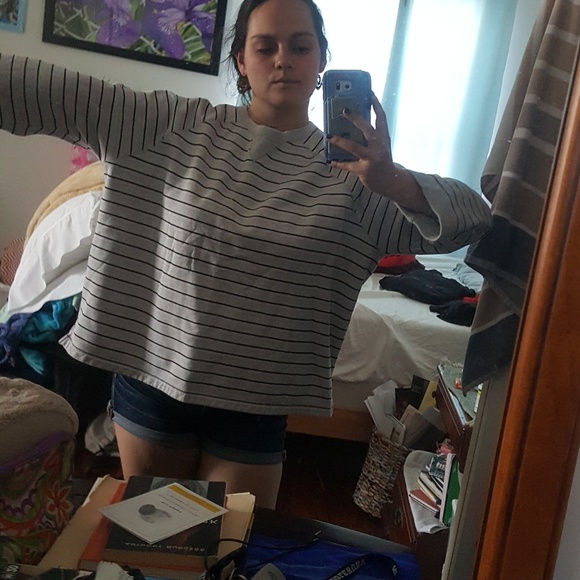 Striped sweatshirt - Picture 2 of 3